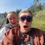 Enzo Knol Instagram - De langste rodelbaan van Oostenrijk!! Let’s gooo 😂😂😂