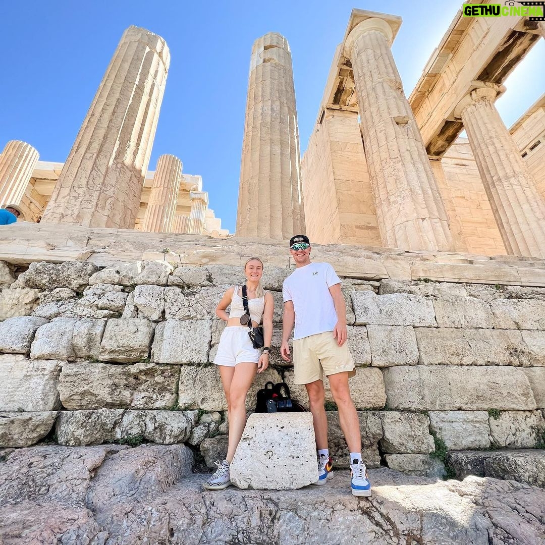 Enzo Knol Instagram - Super leuke trip gehad in Athene! Wat een ongelooflijke geschiedenis heeft deze stad. Vandaag weer een nieuwe vlog online! ✌🏼
