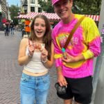 Enzo Knol Instagram – Hele grote plus punt & respect voor deze meid die naar me toe kwam als eerste om haar vape in te leveren 🤝🏼💰