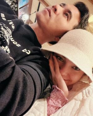 Enzy Storia Instagram - It’s been all about good times, laughs, and making memories. Loving every minute of our Japan trip! 🇯🇵

Jadi kalian BM liburan bersama orang tersayang ke mana tahun ini? Jangan lupa beli tiket pesawatnya di aplikasi @tiketcom karna Beneran Murah dan Beneran Mudah! Plus ada diskon hingga Rp300 ribu dan spesial diskon khusus buat pengguna baru tiket.com kalau pakai kode promoku:

🌏 𝐄𝐍𝐙𝐘𝐅𝐋𝐈𝐆𝐇𝐓 untuk beli tiket pesawat rute internasional

🇮🇩 𝐄𝐍𝐙𝐘𝐓𝐄𝐑𝐁𝐀𝐍𝐆 untuk beli tiket pesawat rute domestik

Yang paling menarik ada fitur 100% refund untuk penerbangan domestik, kalo tiba-tiba berhalangan untuk berangkat liburan gak perlu pusing dehhh.

Beli tiket pesawat sekarang di tiket.com!
Beneran Murah Beneran Mudah! 💙

Follow instagram @tiketcom untuk informasi promo lainnya! 

#Sobattiket #SemuaAdaTiketnya