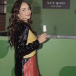 Enzy Storia Instagram – Celebrating spring style at @katespadeny’s NYFW presentation. Ready for the season’s elegance. 🌷 #katespadeny New York, New York