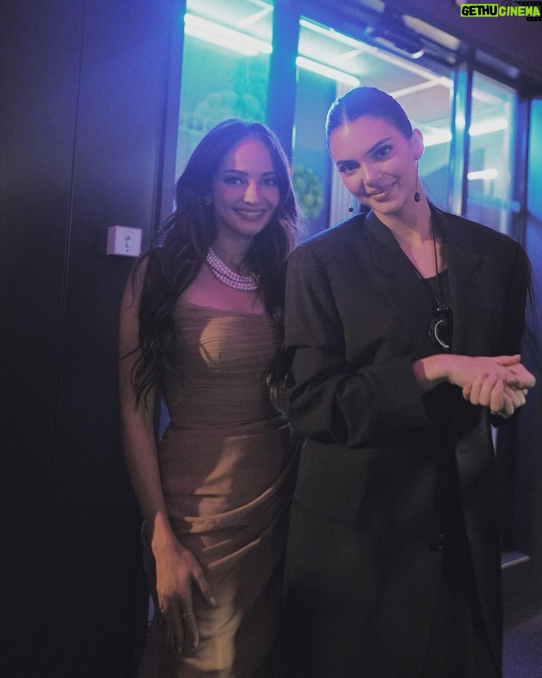 Enzy Storia Instagram - Mix of good memories ✨ Paris, France