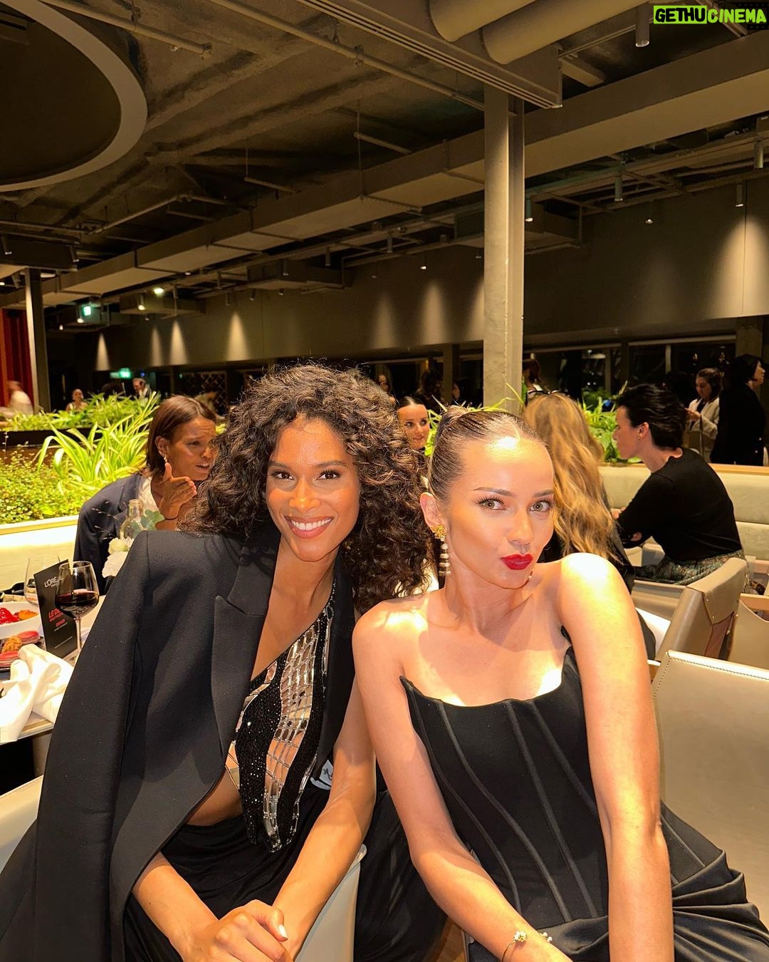 Enzy Storia Instagram - All glammed up for a special night in Paris ❤️ Adorned in @stellarissa, styled by @yoland_handoko, and wearing L'Oreal's Matte Resistance in shade 420 for that flawless finish and accesories by @tuloladesigns to complete the look. ✨ #LEDEFILELOREAL #WALKYOURWORTH #LOREALPFW #LOREALPFWID Paris, France