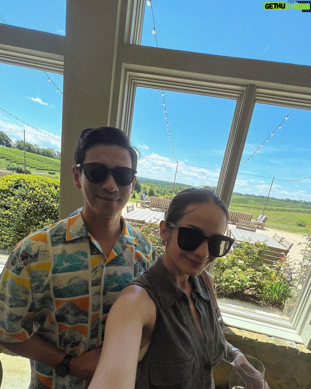 Enzy Storia Instagram - Toasting to another trip around the sun at this stunning winery! 🥂 Grateful for the beautiful views and the amazing company 🩷 Leesburg, Virginia