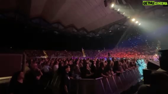 Eric André Instagram - THANK YOU MELBOURNE 🇦🇺 Margaret Court Arena