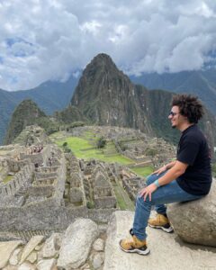 Eric André Instagram - A belly full of ayahuasca, coca, guinea pig, and llama 🥴 🪷 🦙 🇵🇪 🤮🤑😵‍💫 🍃 Machu Picchu