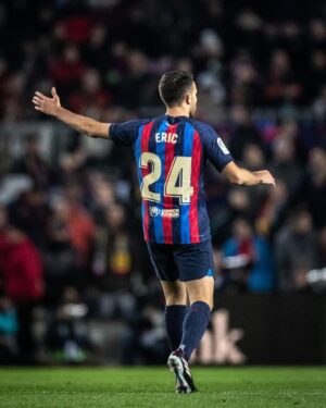 Eric García Instagram - Victòria a l’estadi per seguir líders! Us esperem dimecres a la Copa!