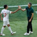 Eric García Instagram - Dolidos por la eliminación en el Mundial pero convencidos del trabajo hecho. Gracias por todo mister, siempre agradecido por la confianza que me diste desde el primer momento y todos los consejos que me has dado. Os deseo lo mejor a ti y a tu staff!