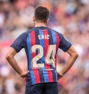 Eric García Instagram - Buena victoria en casa antes del parón de selecciones. Ens veiem a la tornada culers!💪🏽💙❤️