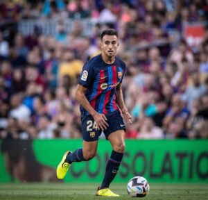 Eric García Instagram - Gran tarda amb tots vosaltres a l’estadi. Seguim treballant💪 Força Barça💙❤️