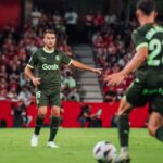 Eric García Instagram - Molt content pel debut, la victòria i les sensacions de l’equip a Granada. Som-hi Girona! ❤️🤍 Estadio Nuevo Los Cármenes