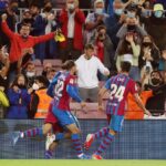 Eric García Instagram - Som el Barça i no ens rendirem mai! Més units que mai! Gràcies pel vostre suport ahir, us necessitem amb l’equip!💙❤️ Spotify Camp Nou