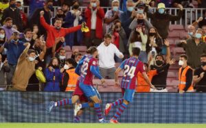 Eric García Instagram - Som el Barça i no ens rendirem mai! Més units que mai! Gràcies pel vostre suport ahir, us necessitem amb l’equip!💙❤️