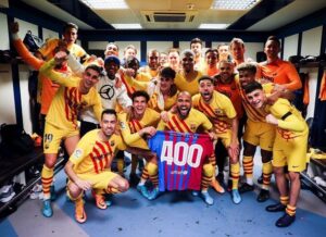 Eric García Instagram - Grandíssima victòria al Bernabéu, fidels al nostre estil i la nostra idea! A gaudir culers! VISCA EL BARÇA!!!! 💪🏽🔵🔴

Grandísima victoria en el Bernabéu, fieles a nuestro estilo y nuestra idea! A disfrutar culers! VISCA EL BARÇA!💙❤️