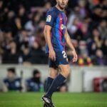 Eric García Instagram - Victòria a l’estadi per seguir líders! Us esperem dimecres a la Copa! Spotify Camp Nou