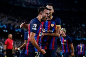 Eric García Instagram - Gràcies per ser un exemple pels de casa dintre i fora del camp. Gràcies pels teus consells i la teva ajuda tant al Barça com a la selecció. Marxes com una llegenda al club de la teva vida, què més es pot demanar? Et desijto el millor en aquesta nova etapa i que tots els culers et gaudim aquests últims partits! 💙❤️