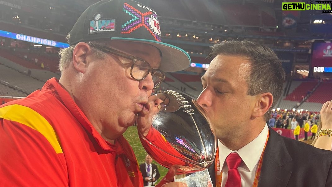 Eric Stonestreet Instagram - We as @chiefs fans are lucky to have Brett Veach as our GM and I’m lucky to be able to call him a friend. #chiefskingdom