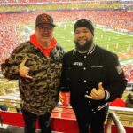 Eric Stonestreet Instagram - My guy! Coach Cam Tucker @ericstonestreet The Obsession Continues… #StrikeLeverageDriveFinish™️ #OLMasterminds™️ -Get After It Arrowhead Stadium