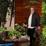 Eric Stonestreet Instagram - My 20th and final time on @theellenshow is on today. Thanks for all the memories. @andylassner #ellendegeneres