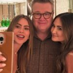 Eric Stonestreet Instagram - For 11 years we would take family pictures for Modern Family and without missing one ever, I would always say, ‘now let’s do one without Ty.’ Last night Ty couldn’t make it to our little impromptu reunion, so I had to bring his favorite picture of Phil so we could ‘do one without Ty.’