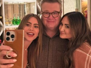 Eric Stonestreet Instagram - For 11 years we would take family pictures for Modern Family and without missing one ever, I would always say, ‘now let’s do one without Ty.’ Last night Ty couldn’t make it to our little impromptu reunion, so I had to bring his favorite picture of Phil so we could ‘do one without Ty.’