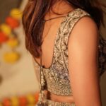 Erica Fernandes Instagram - Wishing everyone a sparkling and joyous Diwali! May the festival of lights illuminate your lives with love, happiness, and prosperity. Hope you all had a wonderful time celebrating with your near and dear ones.✨🪔#HappyDiwali Outfit By @frontierphagwara Courtesy @sonyashaikh