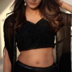 Erica Fernandes Instagram - Feelin’ noir-ly fabulous in my black ensemble! 🔥 #AllBlackEverything #ChicAndSleek #indian #indianfashion #OOTD #ericafernandes