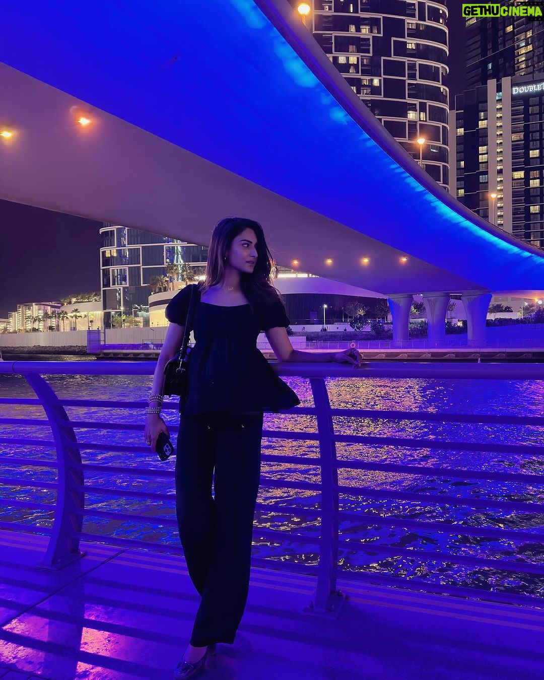 Erica Fernandes Instagram - The kinda Blues I prefer. . . . Outfit by @springdiariesstore @oakpinionpr