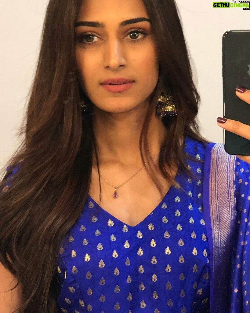 Erica Fernandes Instagram - On May 30th, 2018, I began my journey as Prerna Sharma. It's been 5 years since we first aired, and what a ride it's been! I've grown, learned, and experienced moments that have truly shaped me. These 5 years have blessed me with wonderful friendships and memories I'll hold close to my heart forever. A big thank you to everyone who showered our show and characters with so much love and appreciation. You all truly amplify the celebration!