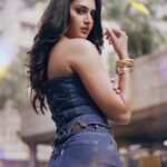 Erica Fernandes Instagram – Denim on denim what a jean-ious idea 😋 

Outfit by @freakinsindia
Jewellery @timelessjewelsby_s @ishhaara @ascend.rohank
Boots by @londonrag_in 
Outfit courtesy @shrushti_216 
Hair by @hair_by_rahulsharma 
Makeup @makeupbynayan