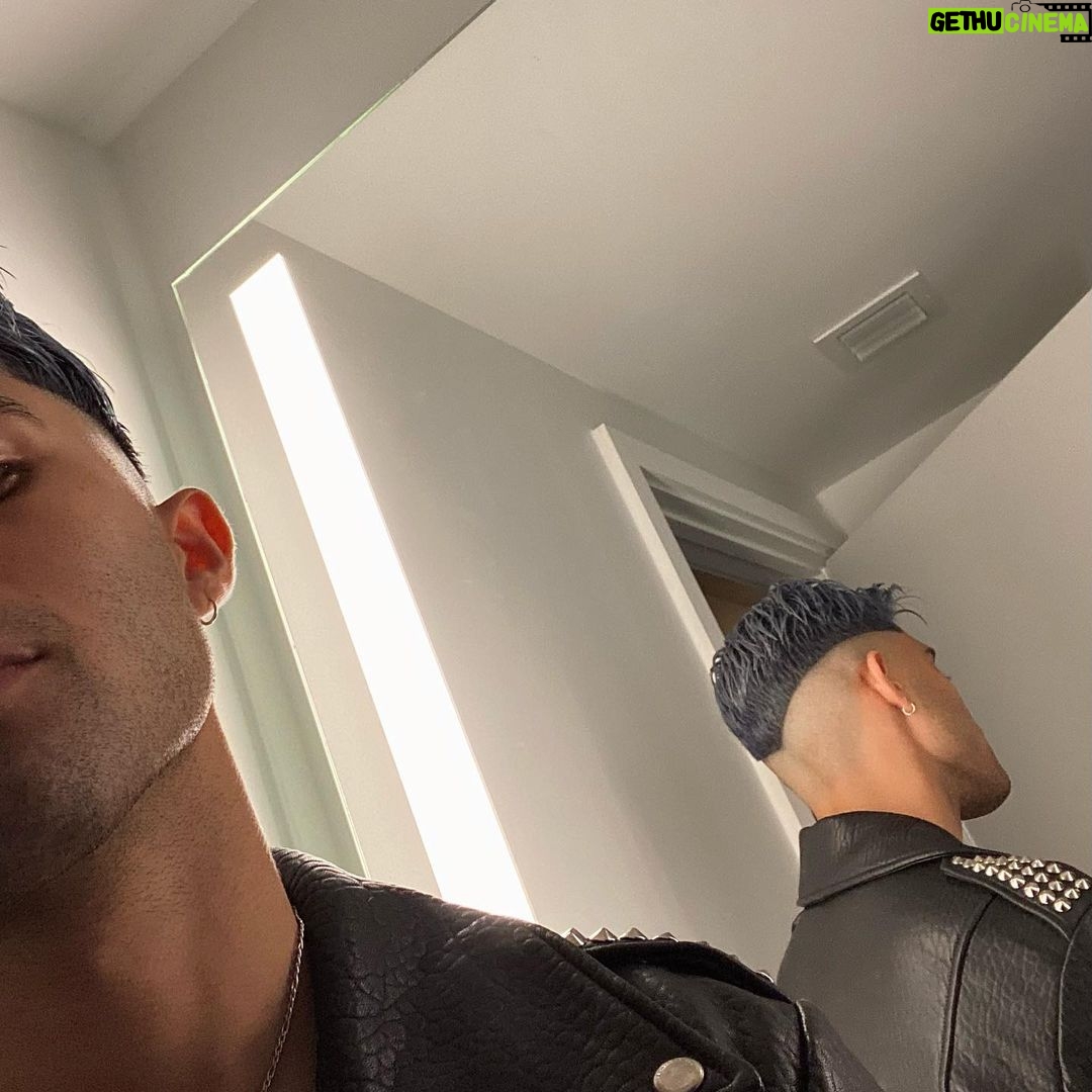 Erick Brian Colón - 254K Likes -