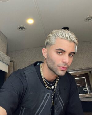 Erick Brian Colón Instagram - 