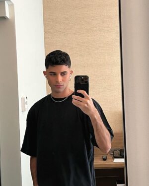 Erick Brian Colón Instagram - 