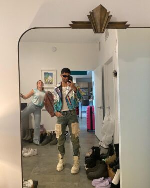 Erick Brian Colón Instagram - Suelta, Sola y Tranquila Remix OUT NOW BABY