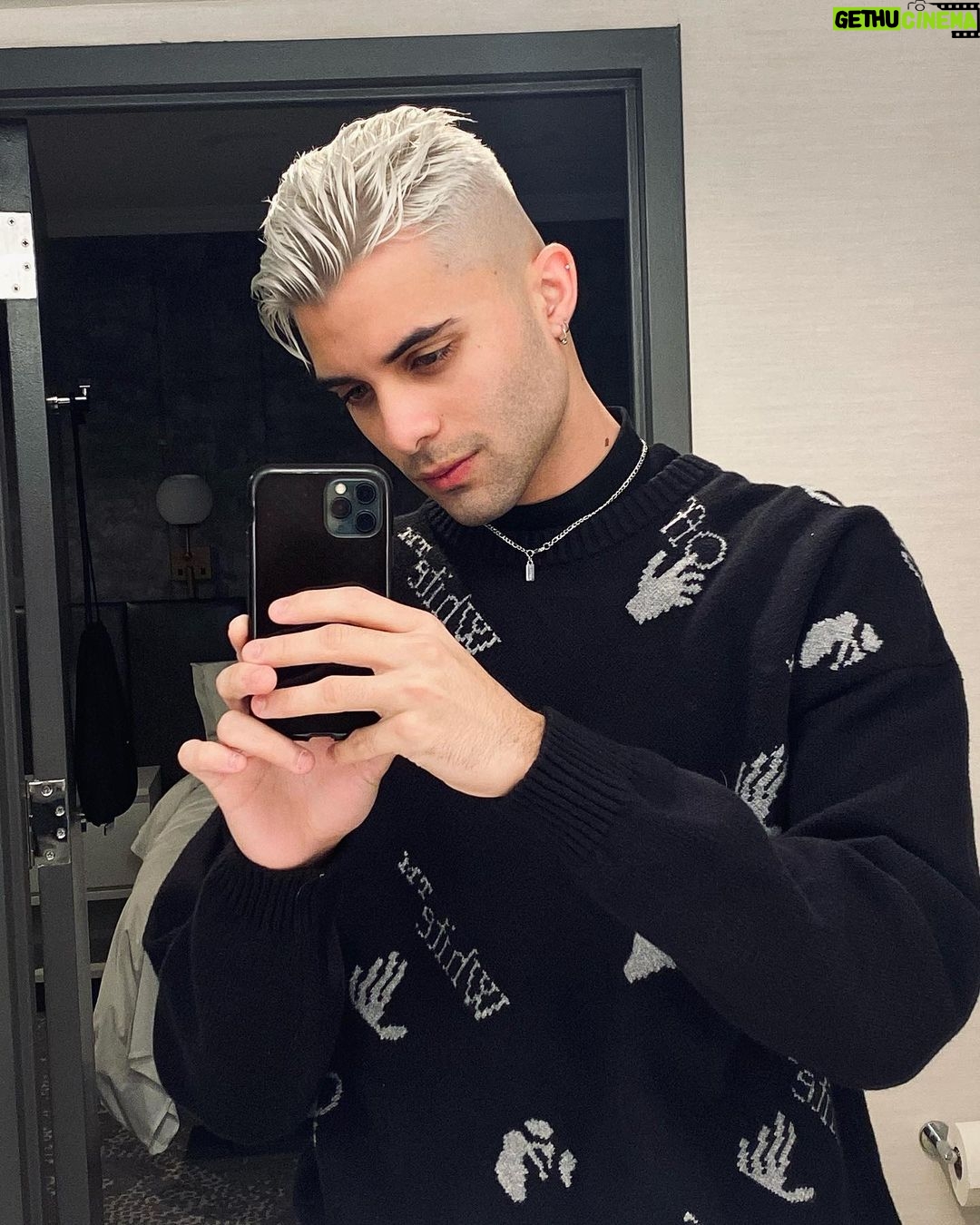 Erick Brian Colón - 215.9K Likes - NY
