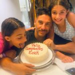 Erick Elías Instagram - 🎂Mi mejor cumpleaños! Puros festejos con los que mas quiero! 🎂🎈🎈🎈 Happy me!… muchas muchas gracias por sus felicitaciones! ❤️❤️ 🧿