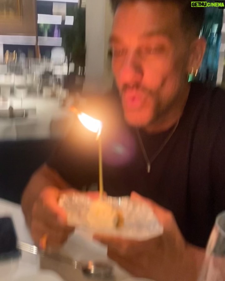 Erick Elías Instagram - 🎂Mi mejor cumpleaños! Puros festejos con los que mas quiero! 🎂🎈🎈🎈 Happy me!… muchas muchas gracias por sus felicitaciones! ❤️❤️ 🧿