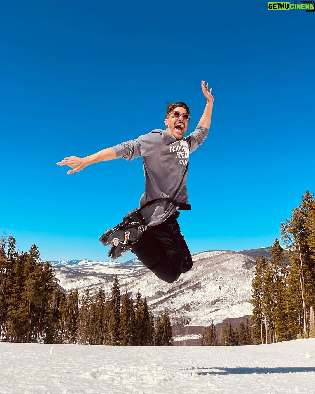 Erick Elías Instagram - ⛷️#vacation @vailmtn Vail, Colorado
