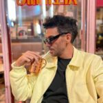 Erick Elías Instagram - Café des Deux Moulins (de la película AMELIE) / Mouline Rouge París, France