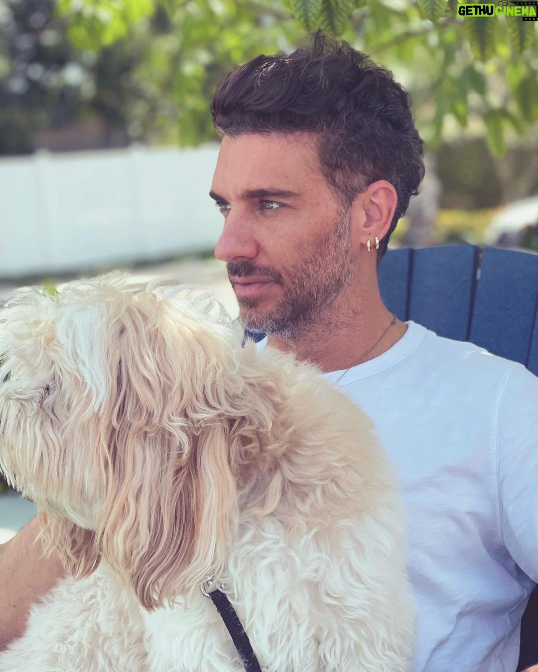 Erick Elías Instagram - Luna y yo. 🐶 Miami, Florida