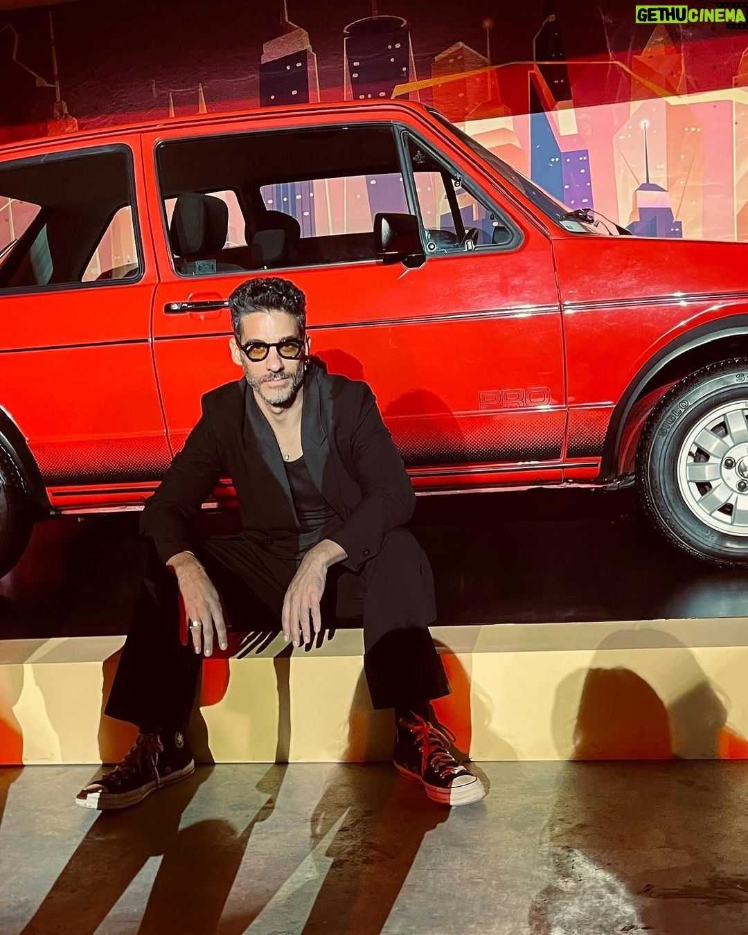 Erick Elías Instagram - Hoy @volkswagenmexico me invitó a conocer el #NuevoGTI … está increíble! Mexico City, Mexico