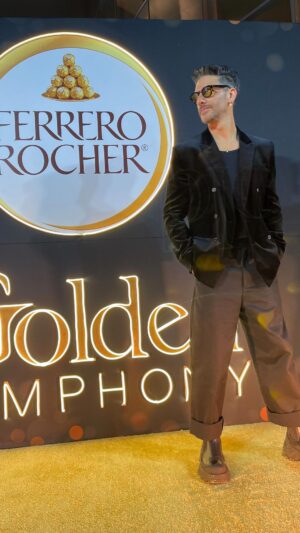 Erick Elías Instagram - No te pierdas el 9 de diciembre a las 8pm el concierto de @ferrerorochermx con @carlosrivera , @jesseyjoy y la Orquesta Sinfónica de la Universidad de Guanajuato. #FerreroRocher #GoldenSymphony #PublicidadPagada
