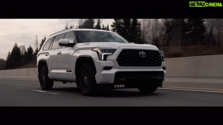 Erik Kituashvili Instagram - D3 Toyota Sequoia на канале.