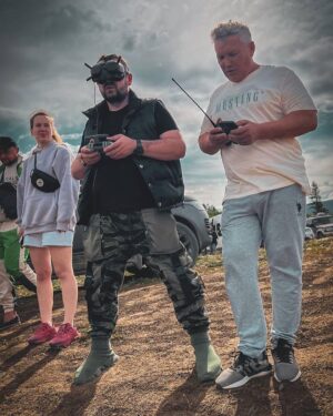 Erik Kituashvili Instagram - #smotrarun2023 
Через 5 часов буду в Москве!
Рыжий едет на грузовике домой.
Круто конечно пробег прошёл, я прям кайфанул, дай бог здоровья всем кто причастен. Спасибо тебе мой зритель, что так поддерживал, ставил лайки и писал добрые слова.
