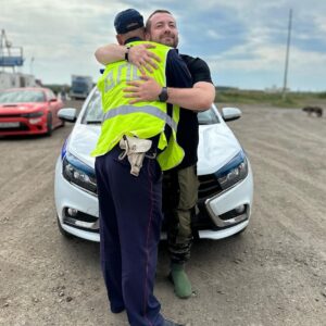 Erik Kituashvili Instagram - Вот что бывает, когда доезжаешь до Новосибирска по Правилам Дорожного Движения! 
Респект всем кого встретил👍