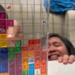 Ernest Prakasa Instagram - Ga sengaja nemu ginian di Walmart. Baru tau kalo Tetris ada versi boardgame, seru deh. 😂