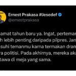 Ernest Prakasa Instagram - Selamat tahun 2024. Jaga diri, jaga persahabatan. 🤍