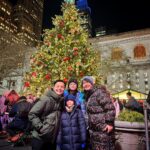 Ernest Prakasa Instagram - #KeluargaPrakasa mengucapkan Selamat Natal bagi kawan-kawan yang merayakan. Damai di hati, damai di bumi. 🤍 #SkyTierraSolana #SnowAurorArashi #BeautifulMESS