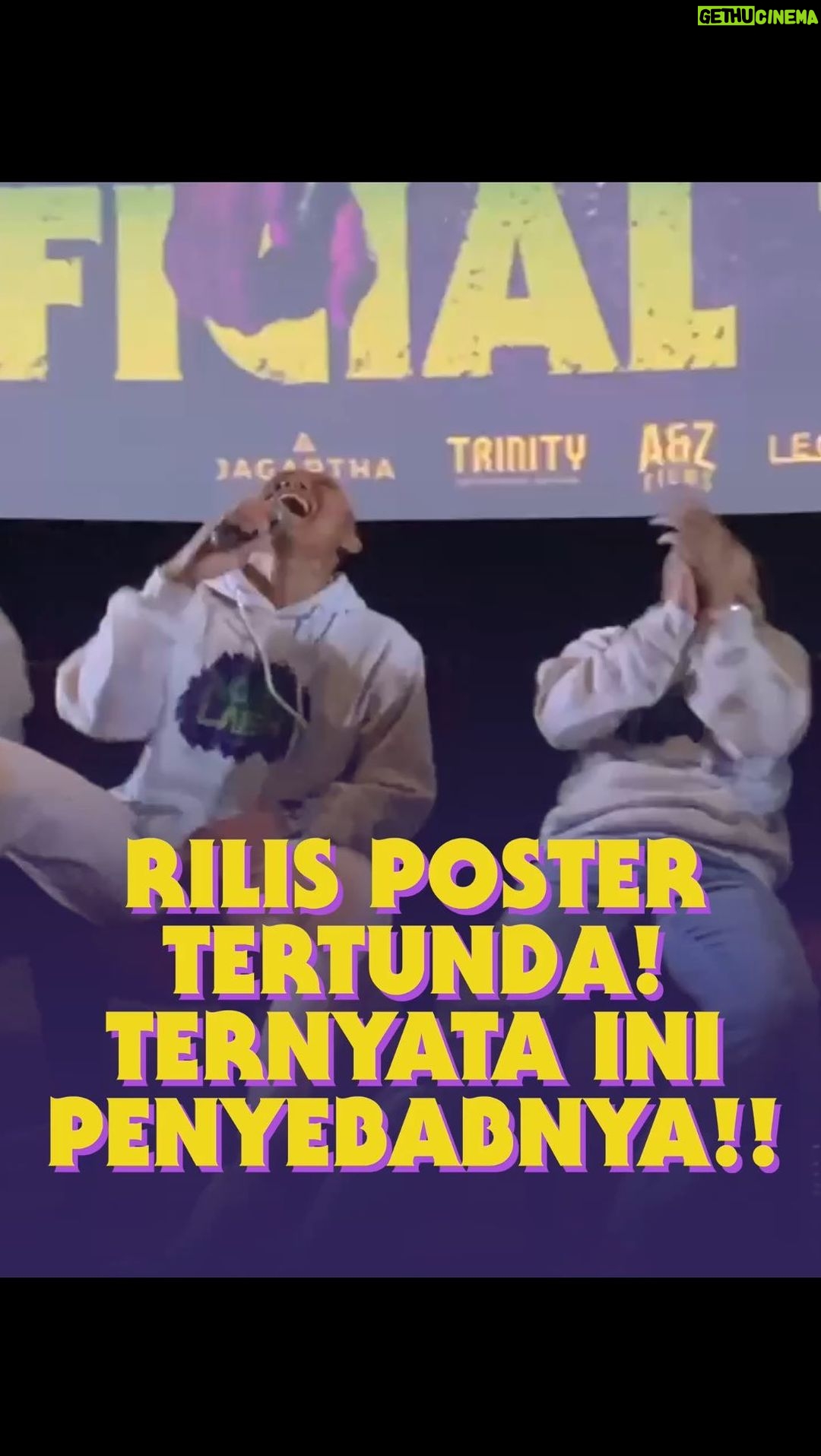 Ernest Prakasa Instagram - Maaf ya poster @pilem.agak.laen belum kami rilis. Alasannya bisa disimak langsung di video ini. 🤝