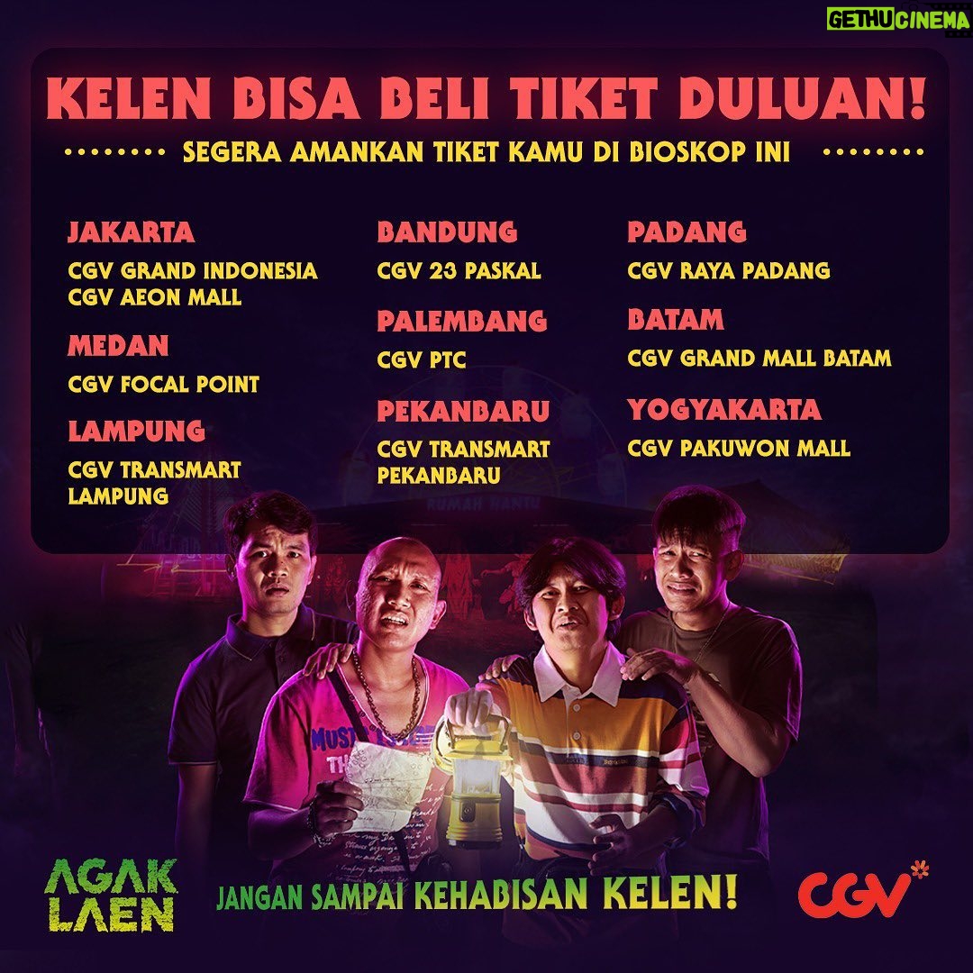 Ernest Prakasa Instagram - Jadilah penonton hari pertama @pilem.agak.laen biar semua orang iri dengki akan kebahagiaan hakiki yang kalian rasakan! Tiket sudah bisa dibeli sekarang. Buruan tag musuh-musuhmu biar kalian ketawa bareng lalu langsung baikan! π₯π₯π₯π₯π₯ #PilemAgakLaen